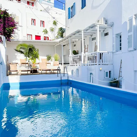 Kamara & Mykonos Town
