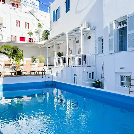 Kamara & * Mykonos Town