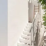Hotel apartamentowy White Pearl Mykonos 4*