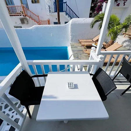 White Pearl Mykonos Aparthotel 4*