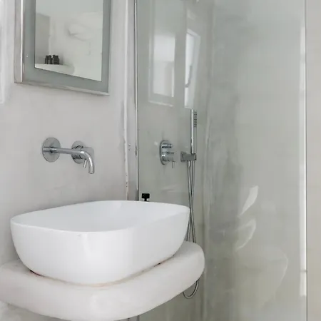 White Pearl Mykonos Apartmanhotel 4*